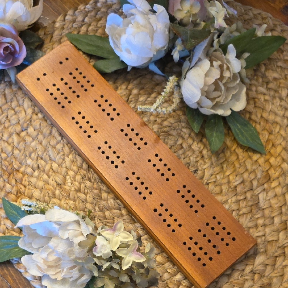 Wooden Cribbage Board